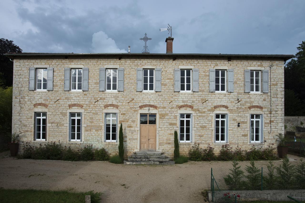 Le Cercle Chambres Climatisees Coligny Luaran gambar